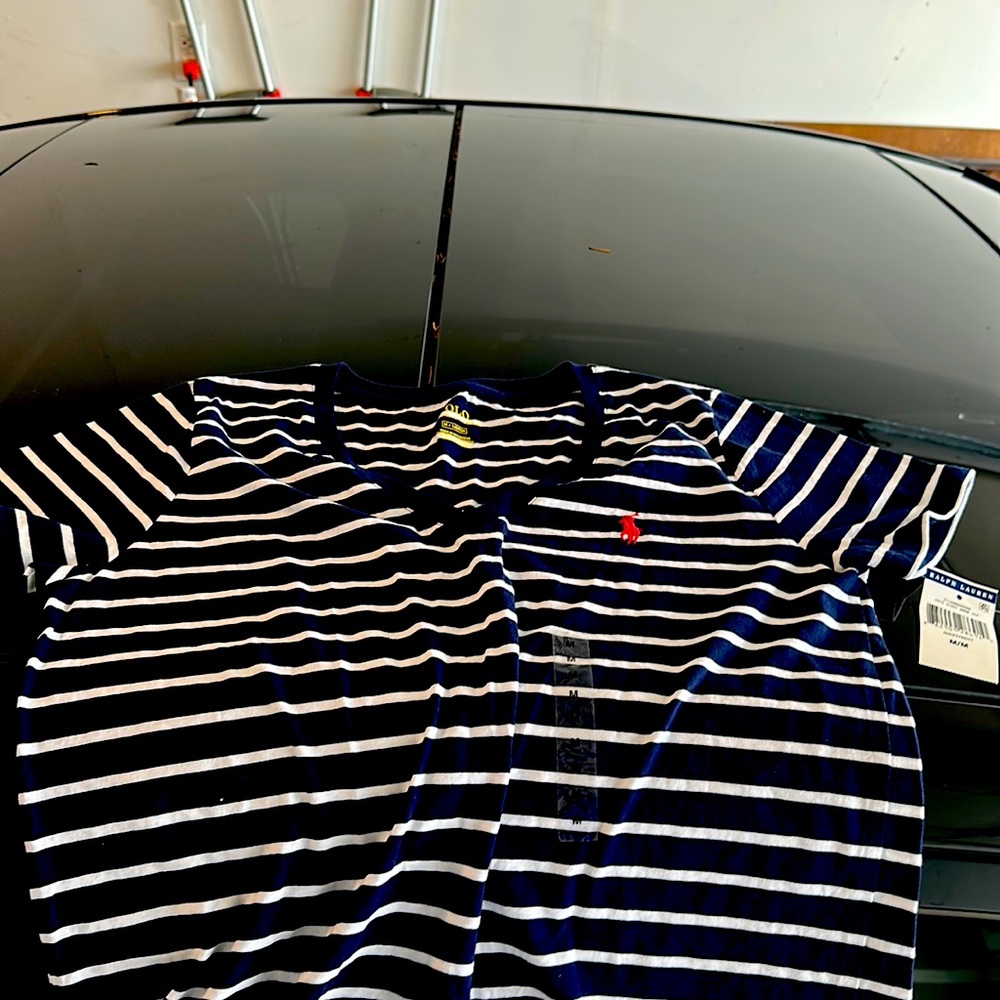 Polo V neck t shirt